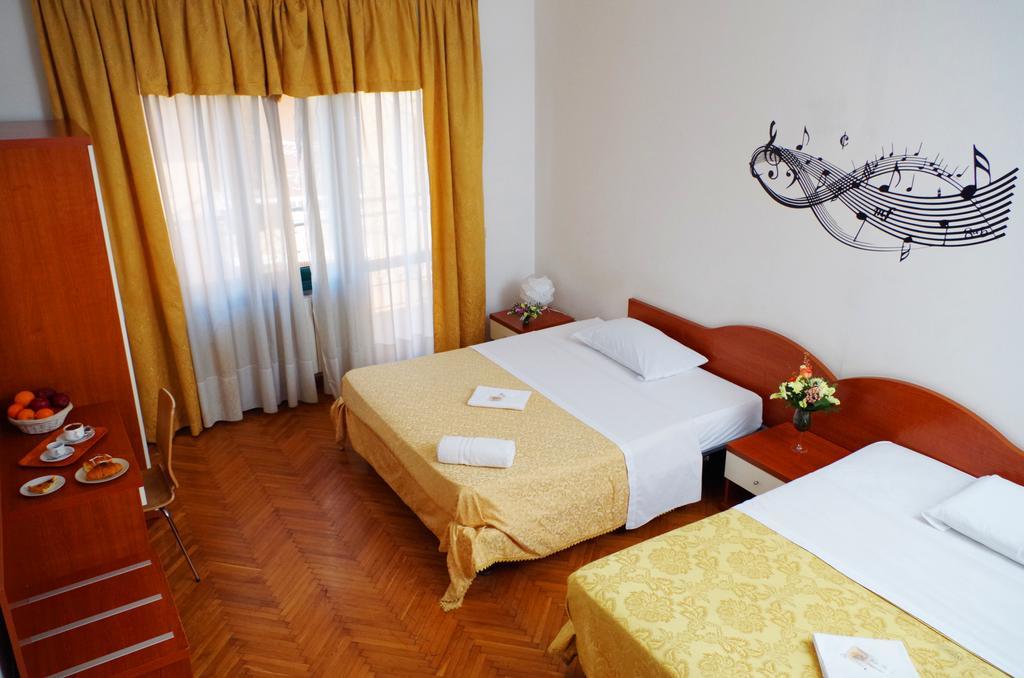 Hotel Centrale Milão Quarto foto